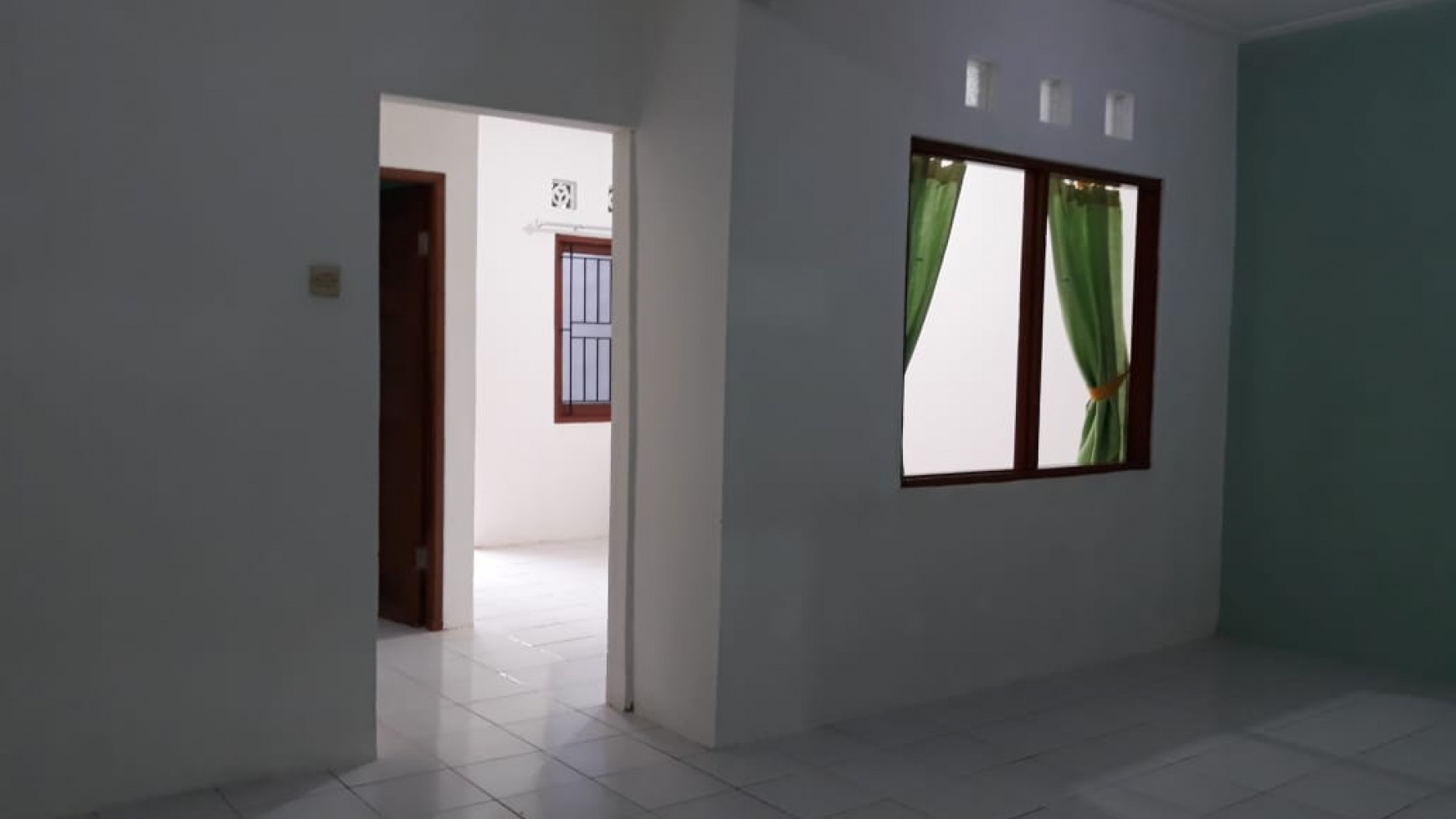 Rumah minimalis siap huni di Serpong