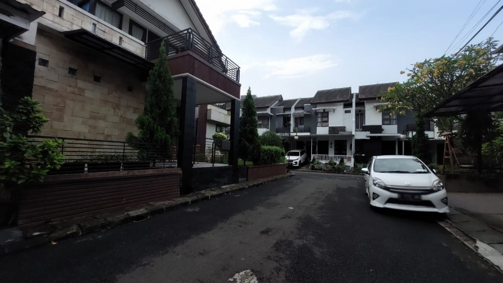 Rumah Siap Huni Mewah dan Minimalis Modern @Bintaro Residence