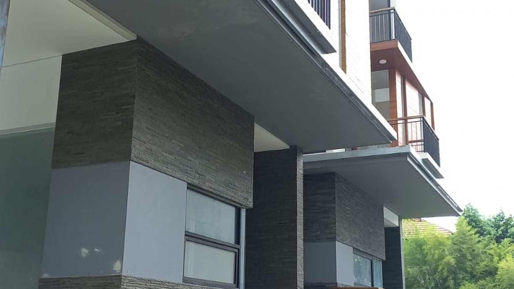 Brand New Rumah 4 Lantai Mewah Di Kebayoran Baru