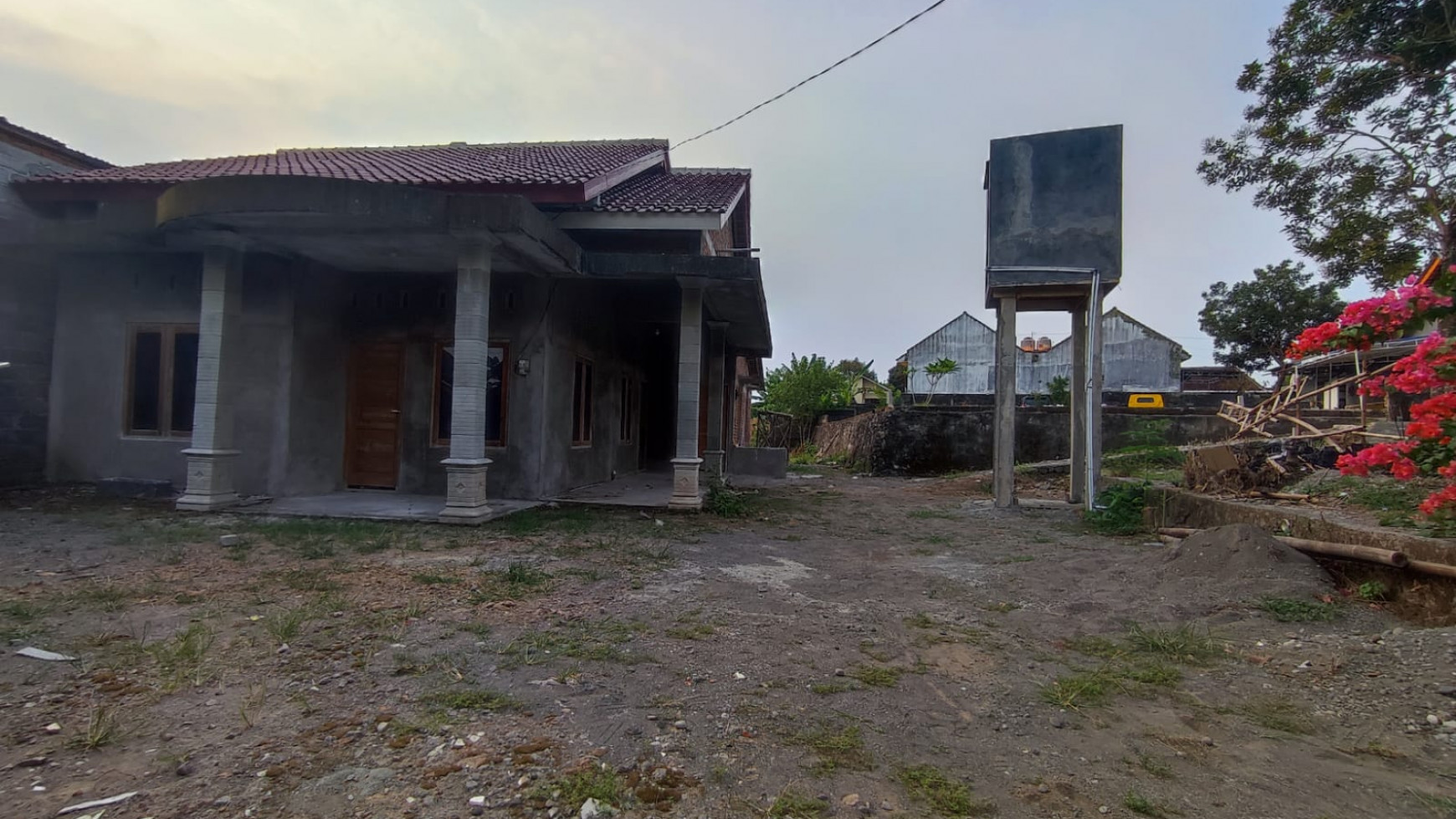 Tanah Bonus Rumah 2 Kamar Dekat Mirota Kampus Jl. Godean