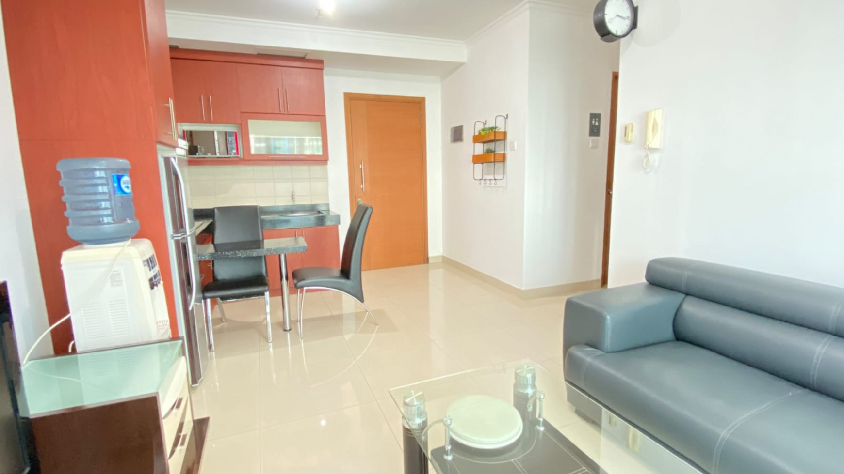 Clean & Cozy 2 BR Apartment Unit at Hampton's Park Cilandak