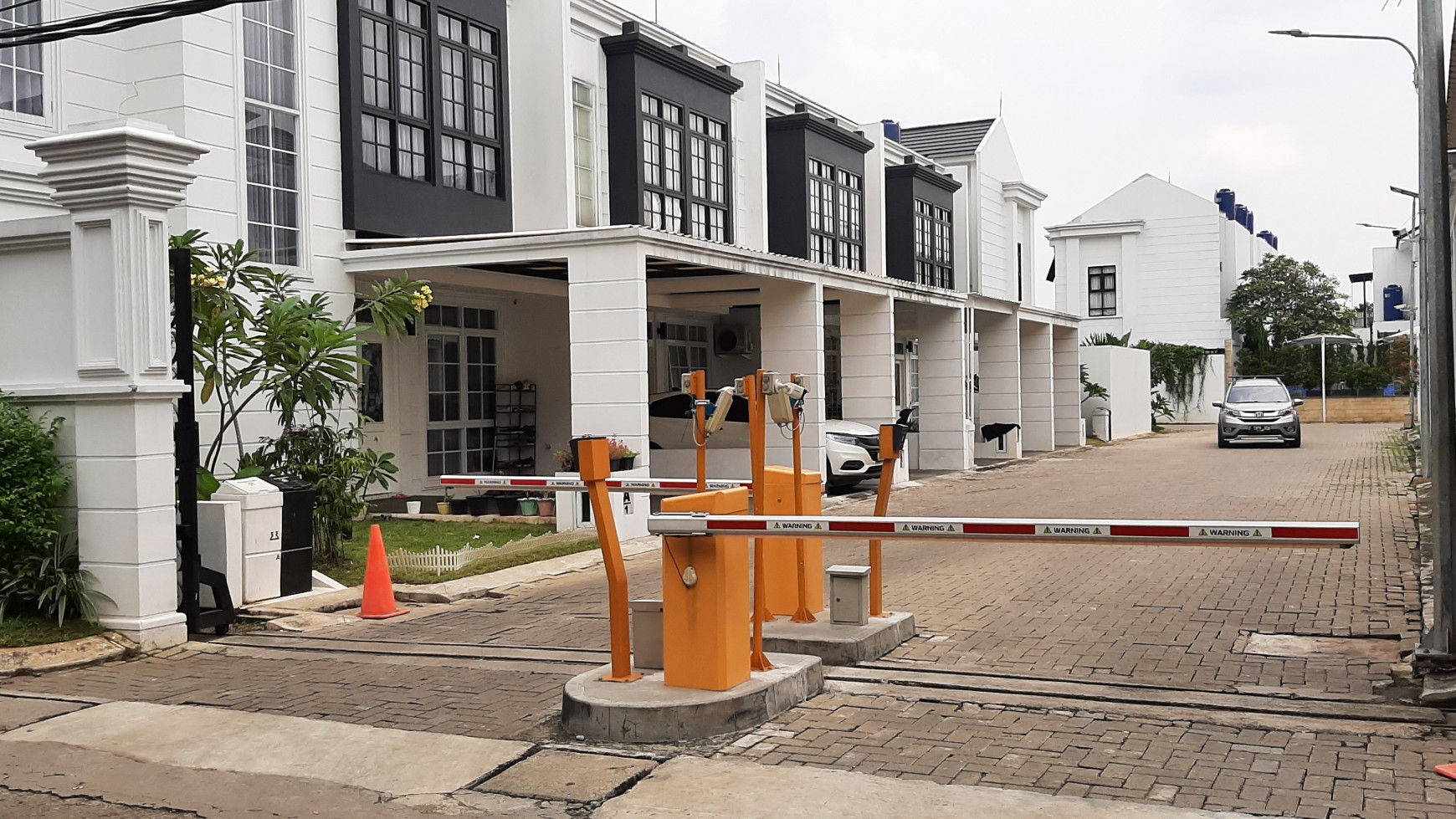 Rumah Modern di Cluster Mewah dekat Akses Tol Cinere