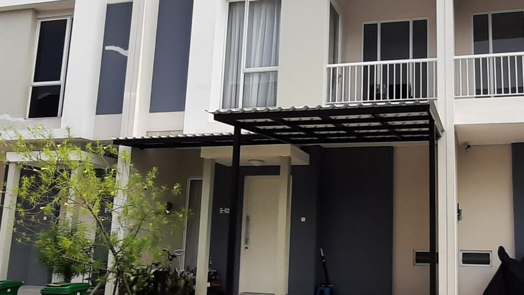 Rumah Full-Furnished di Cirendeu