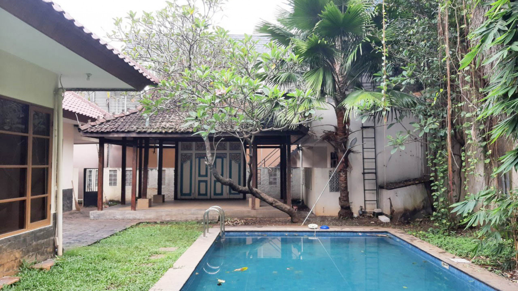 Rumah Swimming Pool Jl Goa, Kebayoran Baru Luas 850m2