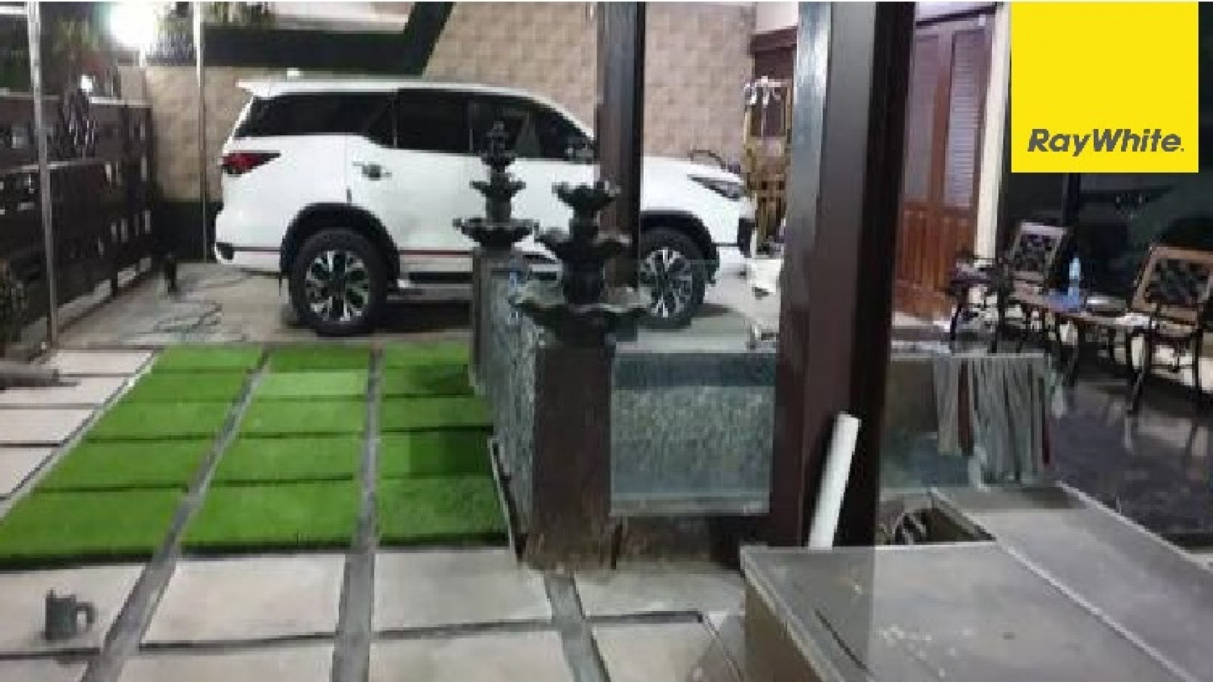 Dijual Rumah Bagus di Taman Pondok Indah, Surabaya Barat