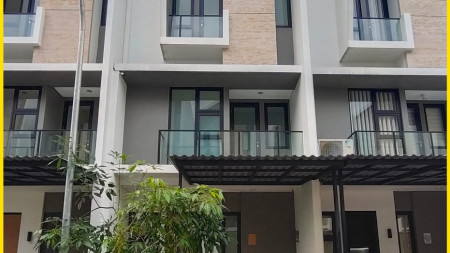 Rumah Baru di BSD dekat Taman Kota