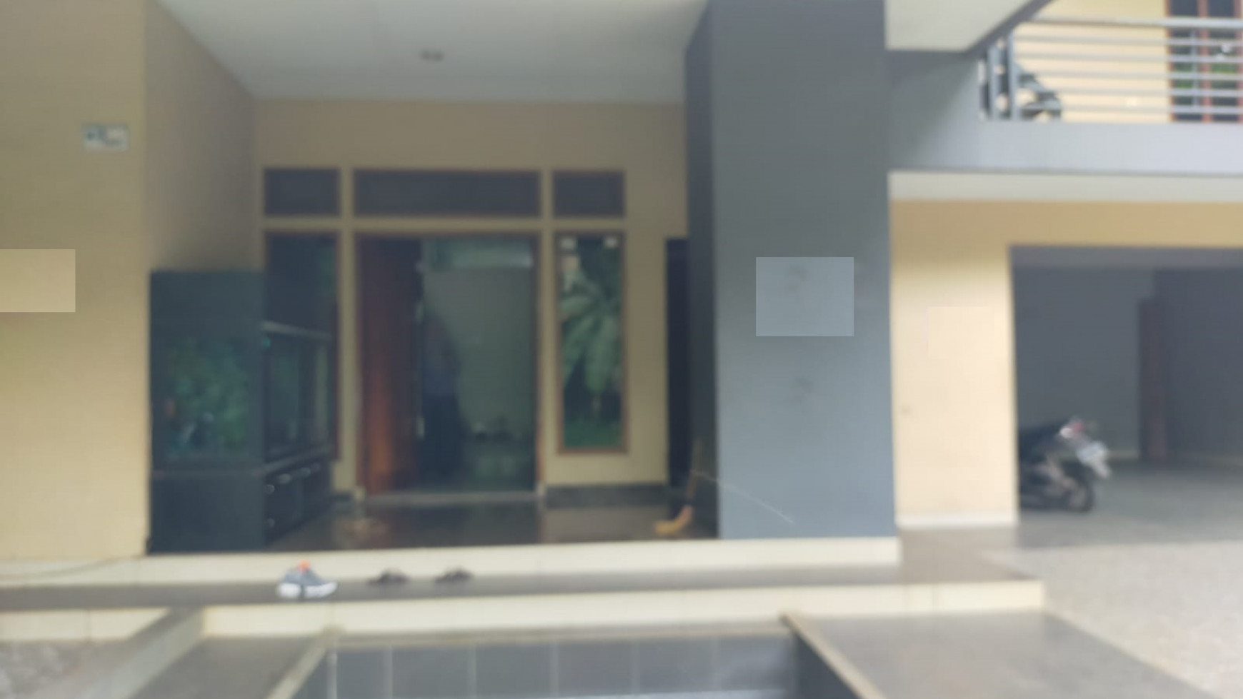 Rumah 2 lantai, halaman luas di Pondok Ranji