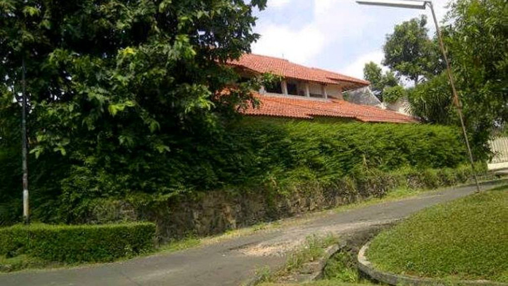 Rumah Nyaman,strategis,lokasi oke,siap huni di sektor 1 bintaro jaya