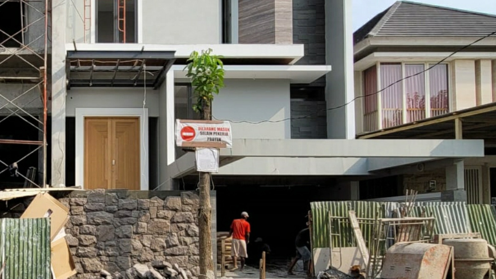 Dijual Rumah Taman Puspa Raya Citraland Surabaya- NEW 3 Lantai Modern Mewah Design