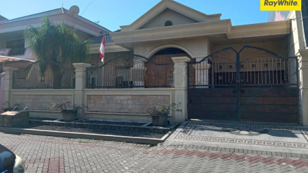 Dijual Rumah SHM di Galaxy Bumi Permai Araya, Surabaya