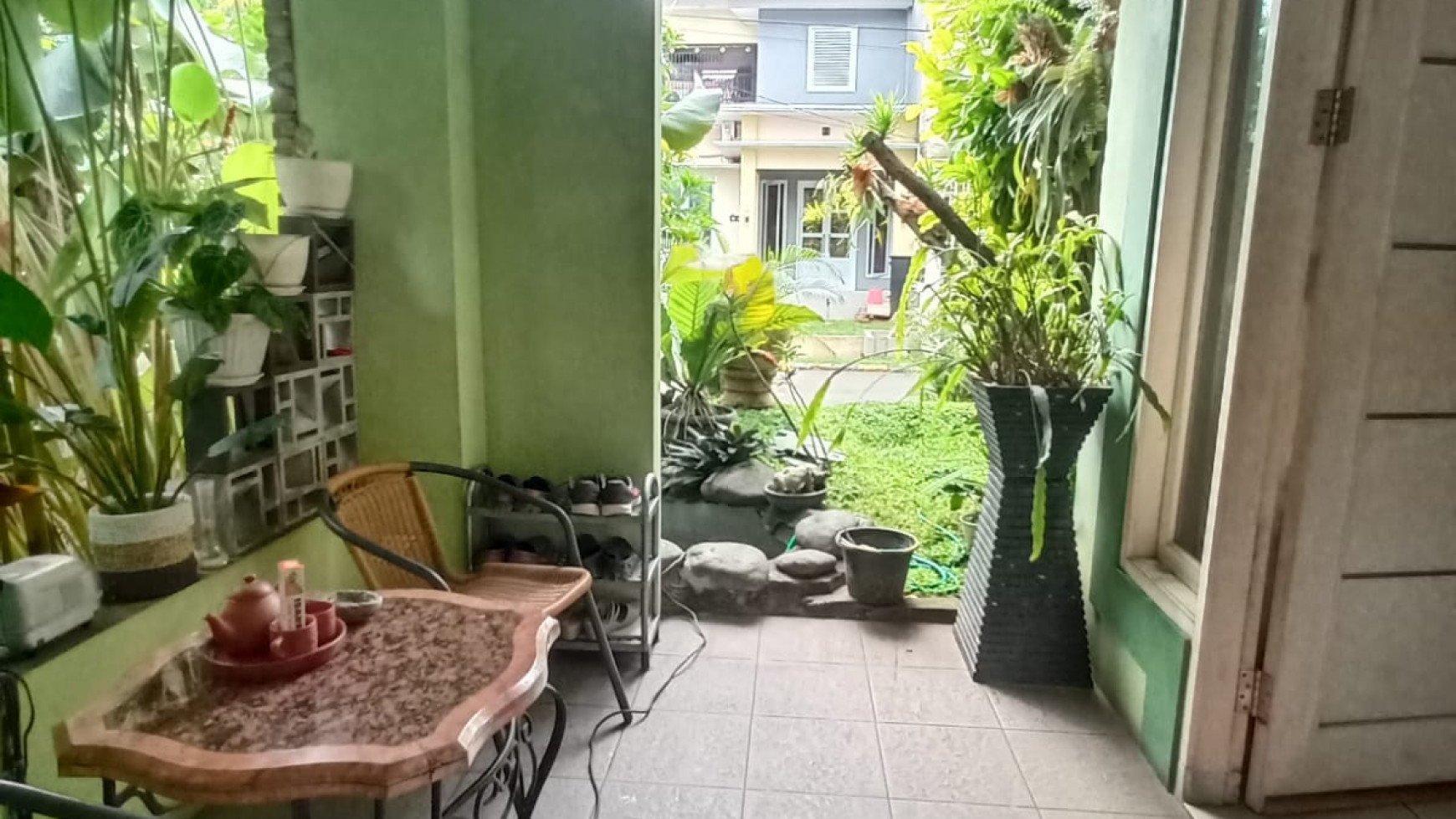 Rumah bagus, asri  dalam cluster siap huni di Graha Bintaro