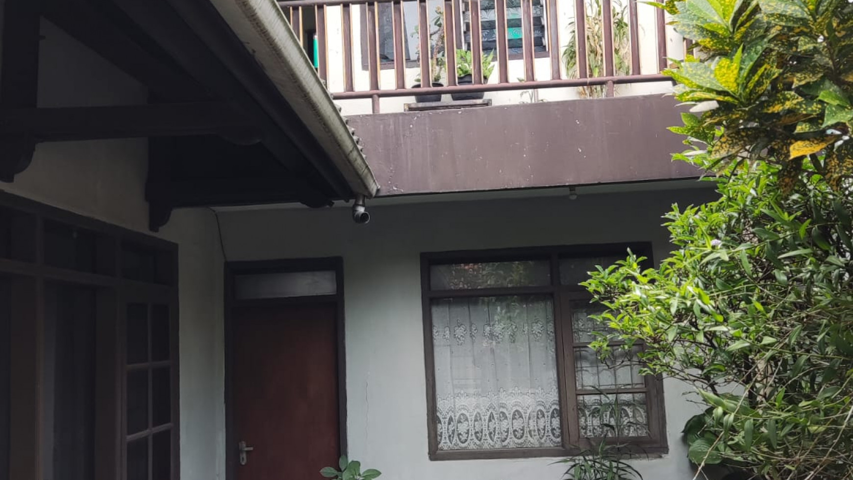 Miliki Segera! Lokasi Strategis! Rumah 2 Lantai di Sayap Cikutra, Bandung!