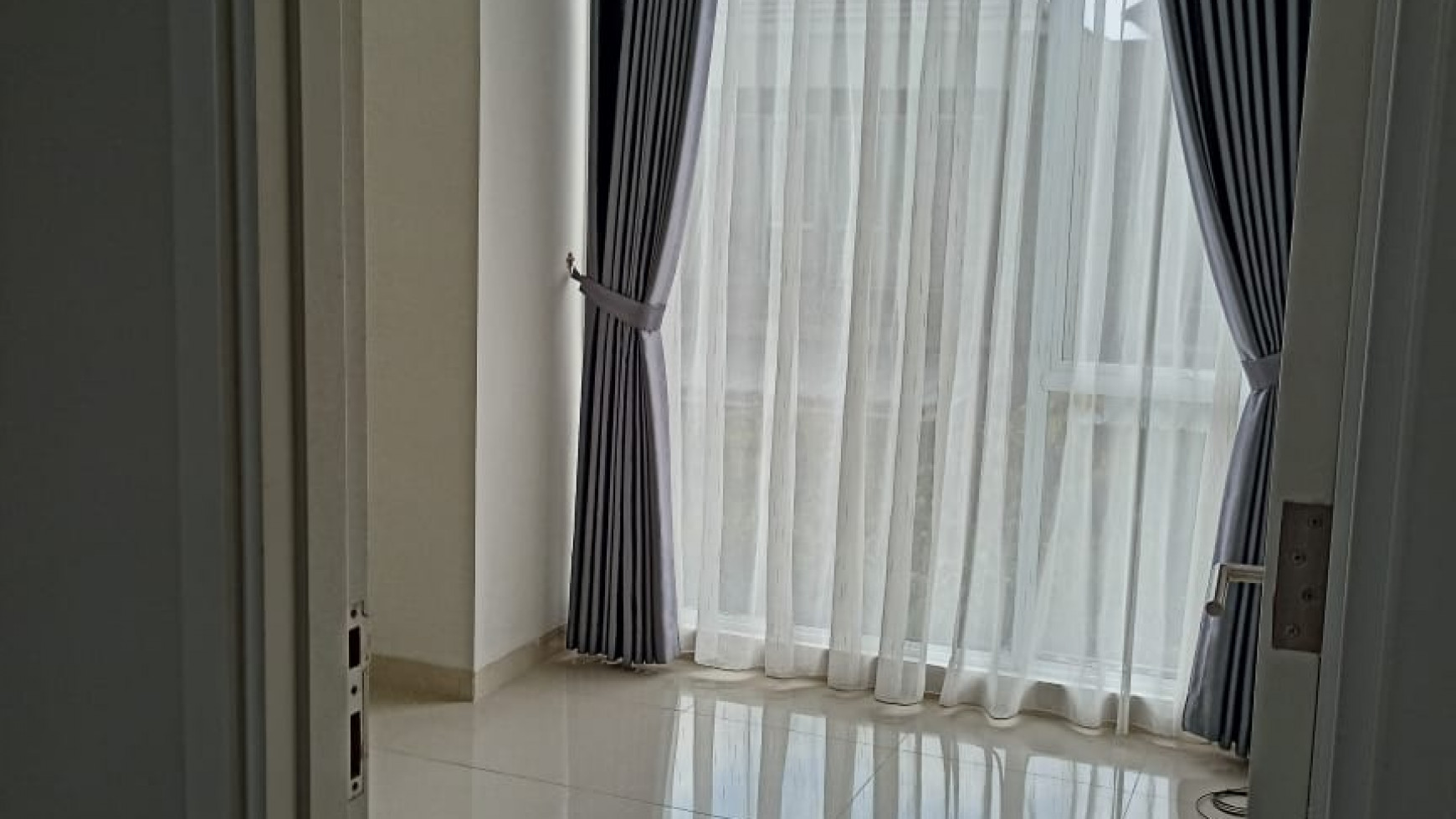 Rumh Bagus Siap Huni Di Fortune Terrace, Graha Raya Bintaro Jaya