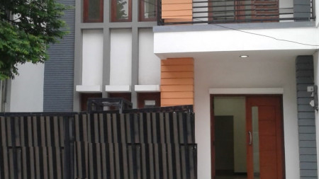 Rumah Cantik Siap Huni Di Kelapa Gading Jakarta Utara