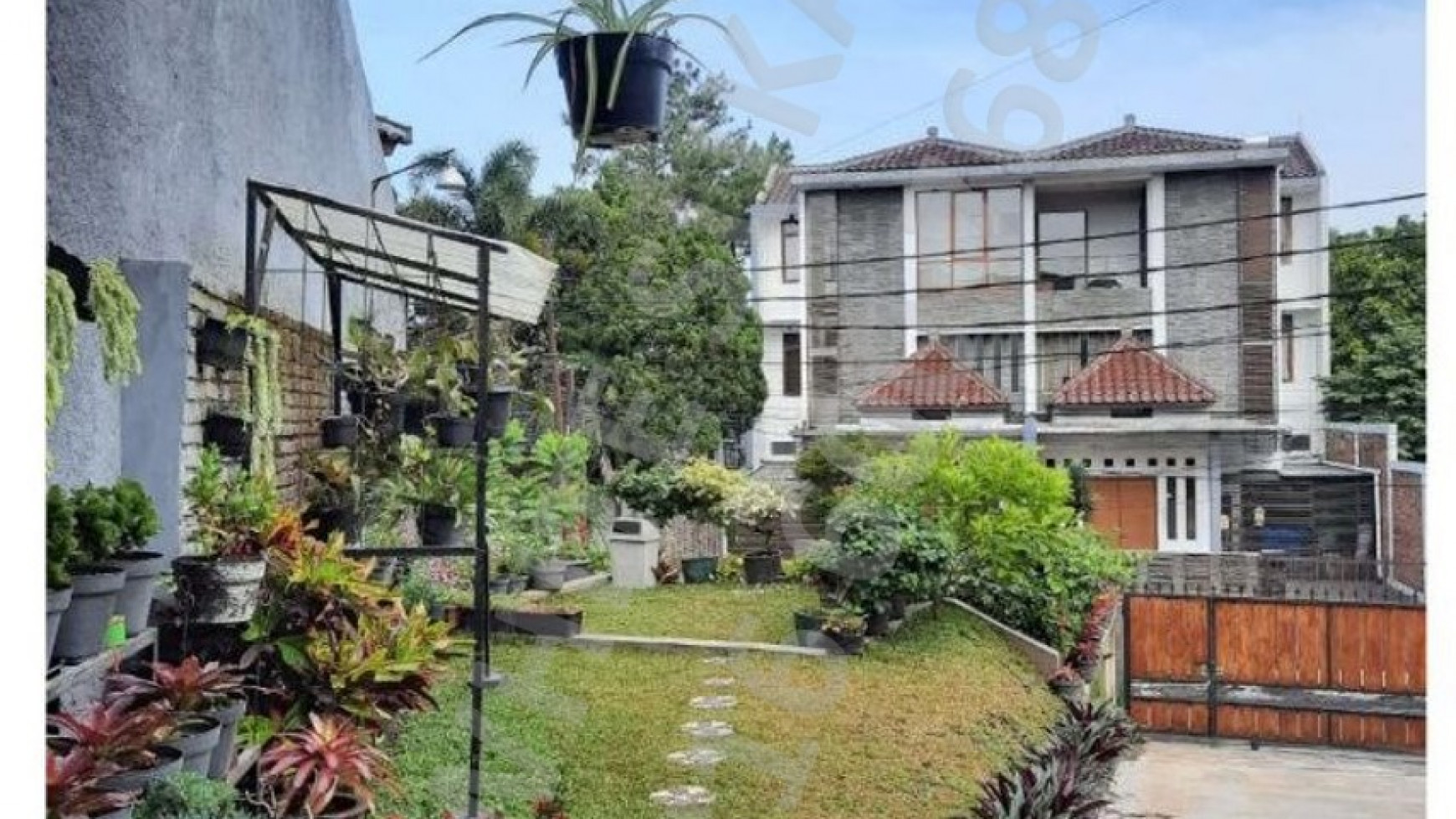 Dijual Tanah di Setrasari