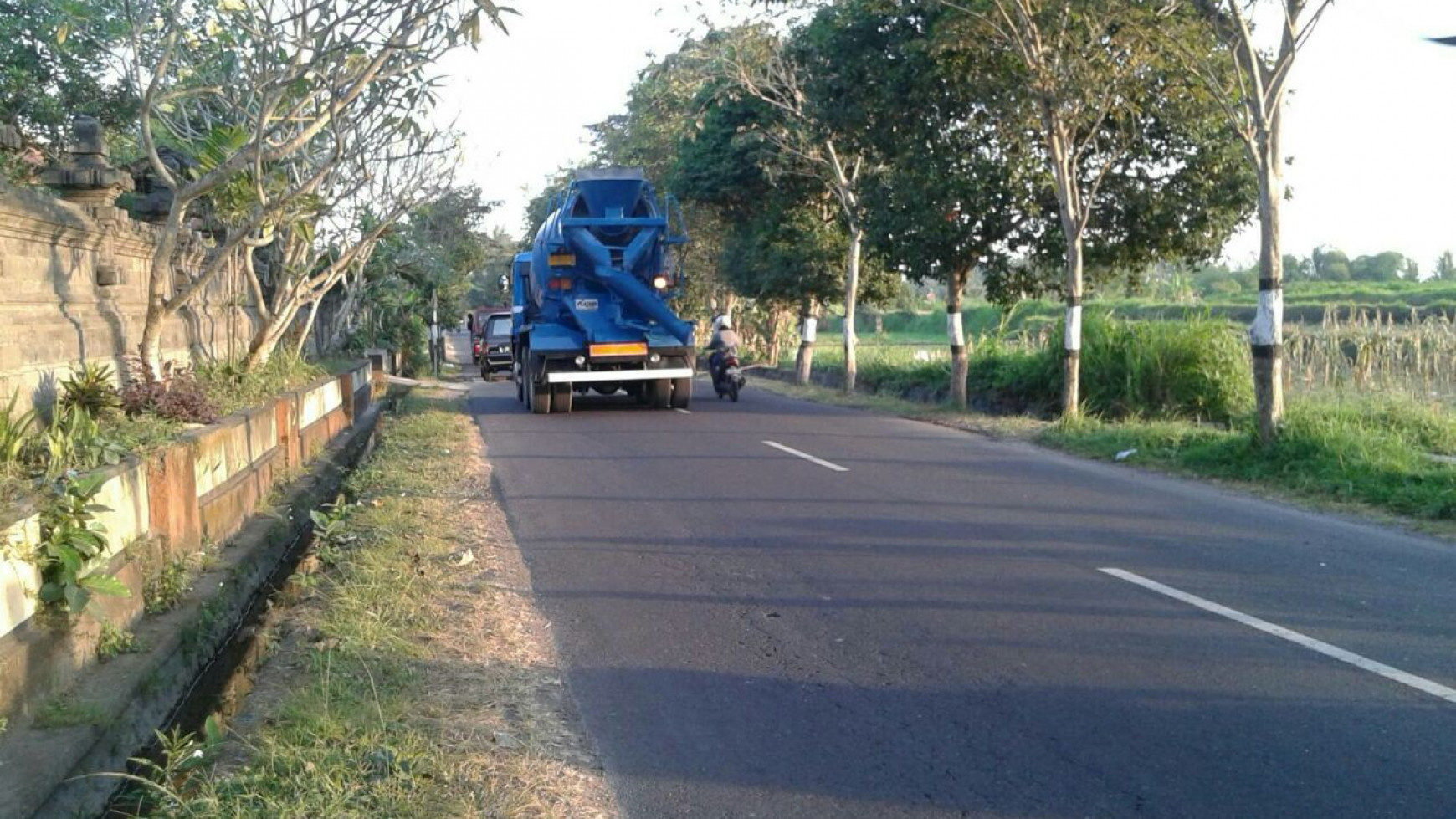 SEBIDANG TANAH UNTUK USAHA