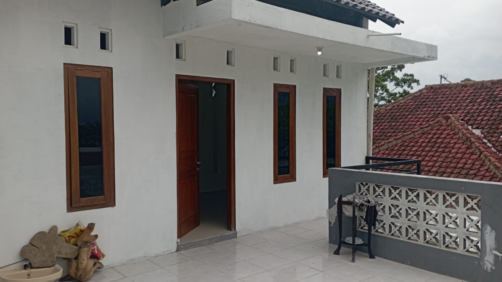 Rumah 2 Lantai Siap Huni Berada Di Selatan Terminal Giwangan, Wirokerten, Banguntapan, Bantul