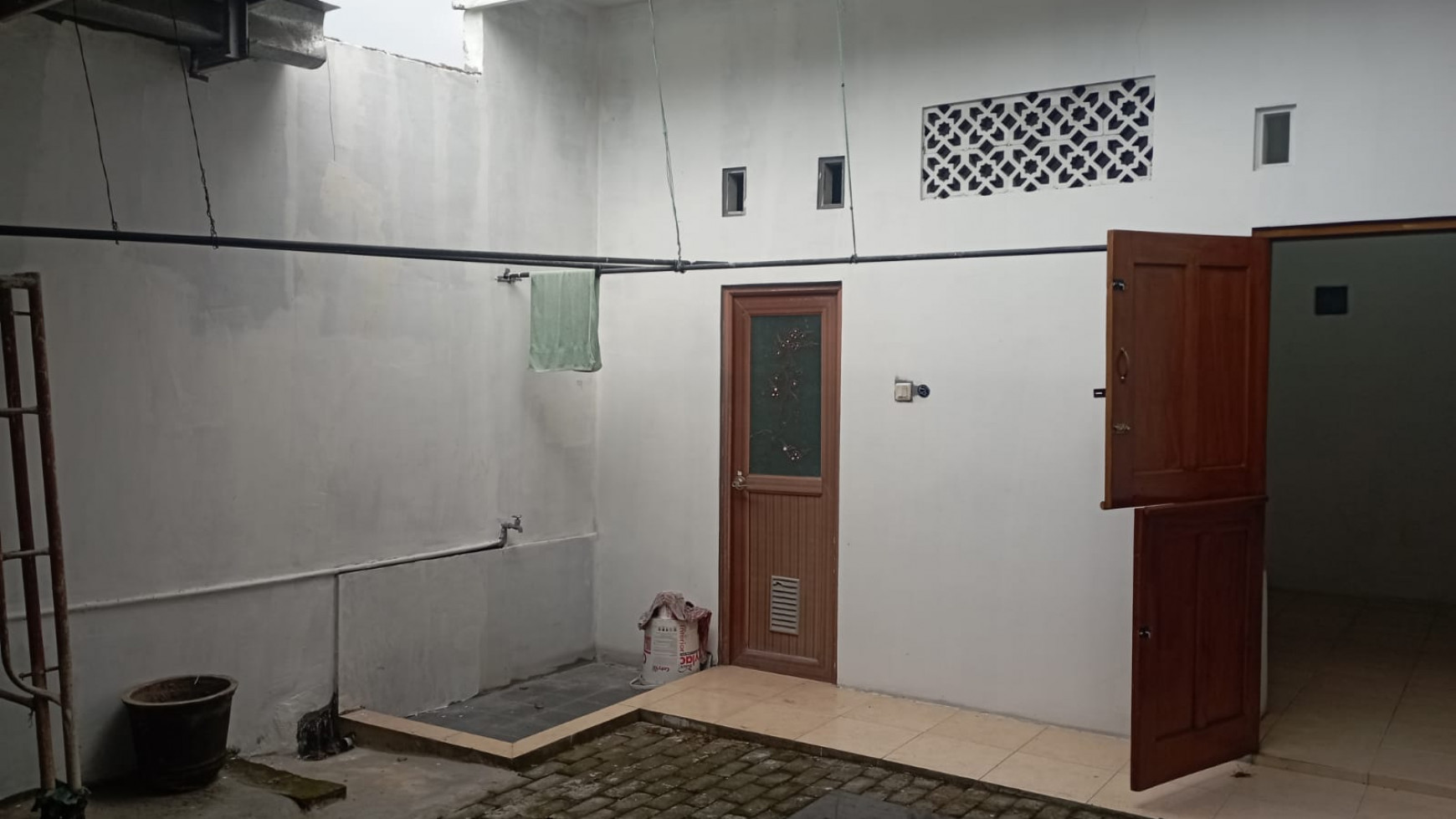 Rumah 2 Lantai Siap Huni Berada Di Selatan Terminal Giwangan, Wirokerten, Banguntapan, Bantul