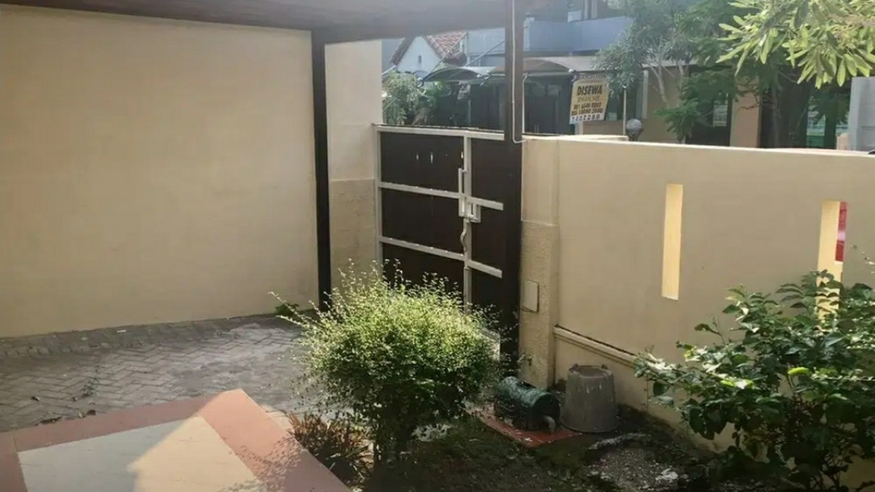 1 Milyar-an Rumah Taman Puspa Raya Citraland Surabaya Barat - Fresh Cantik Strategis dekat Pasar Modern dan GWalk Citraland