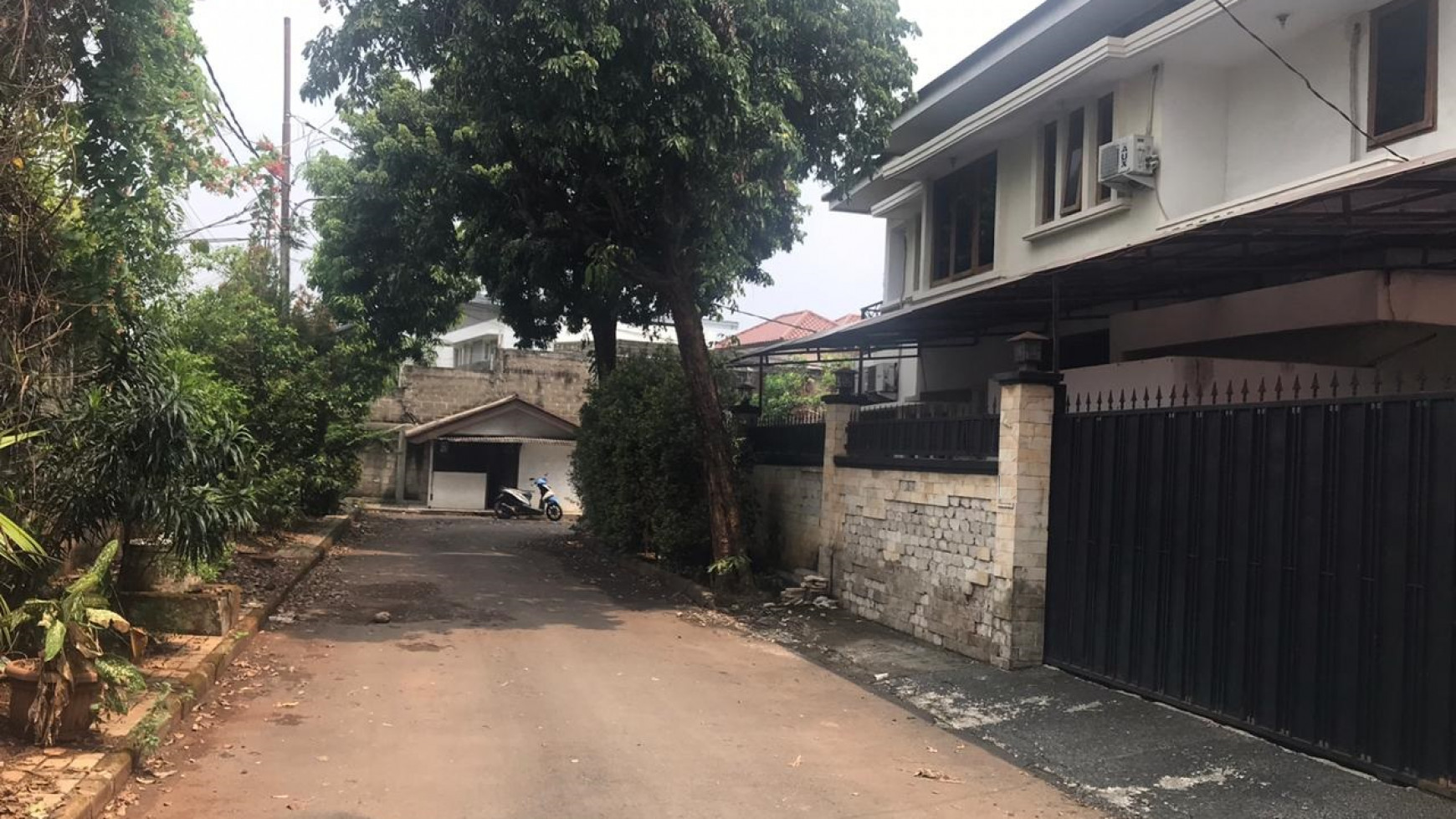 Kost dalam perumahan pondok Jaya,Jakarta selatan