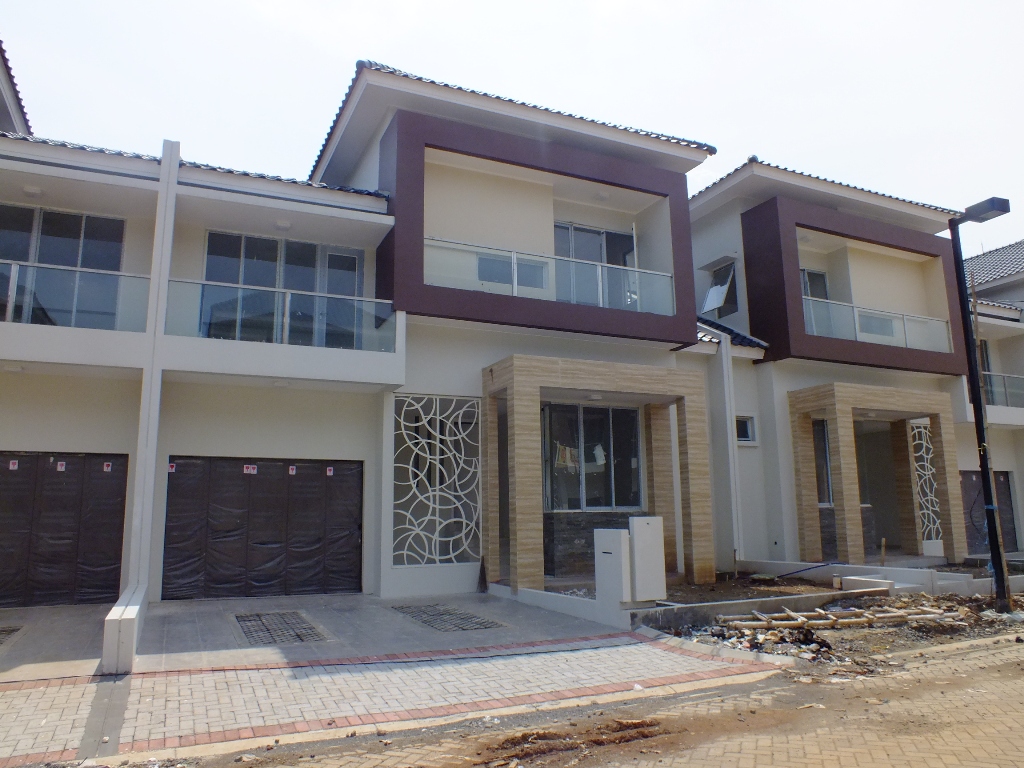 Rumah Cantik,Minimalis,Brand New,good price ,Kebayoran Sektor 7.
