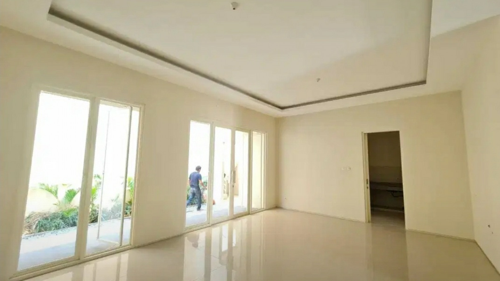 Dijual Rumah Eastwood Citraland Surabaya Barat- Baru 2 Lantai- Luas 200 m2 - Modern New Design Strategis dekat GWalk, Pasar Modern