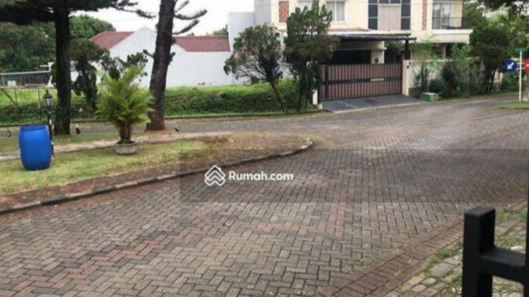 Hot Price. Rumah Bagus Villa Melati Mas, Serpong