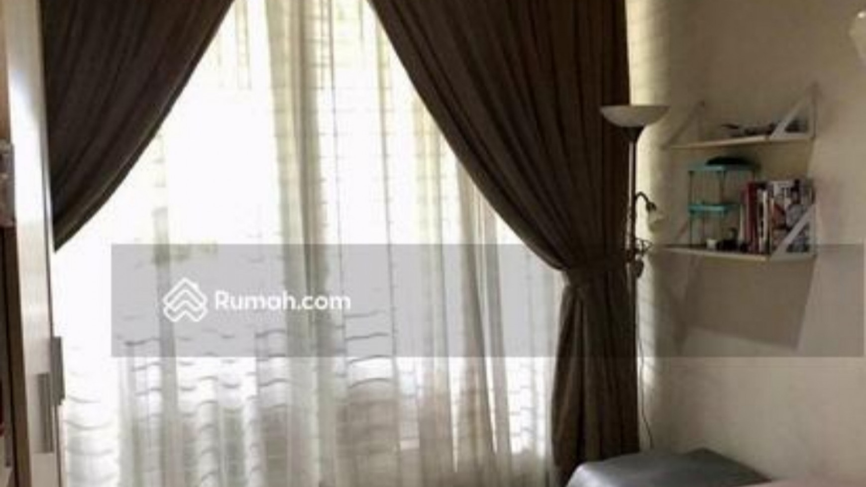 Hot Price. Rumah Bagus Villa Melati Mas, Serpong