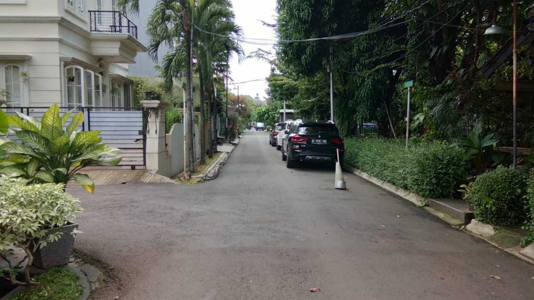 RUMAH DIJUAL JL ALAM SEGAR JAKARTA SELATAN