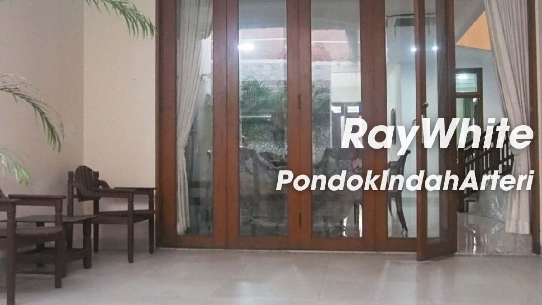 Rumah cantik dan Terawat di Pondok Indah, dekat PIM 3