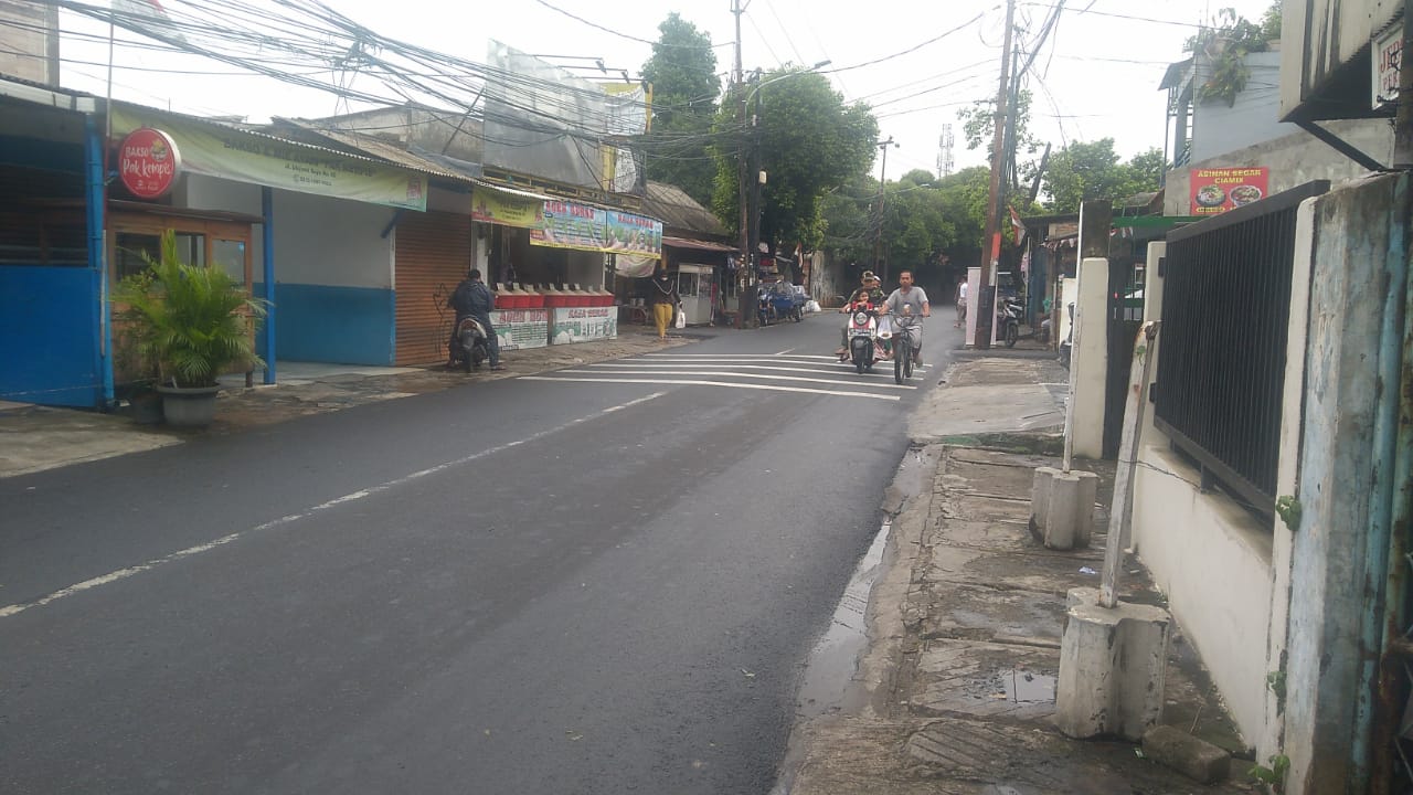 Tanah di pinggir jalan raya, lokasi sangat bagus