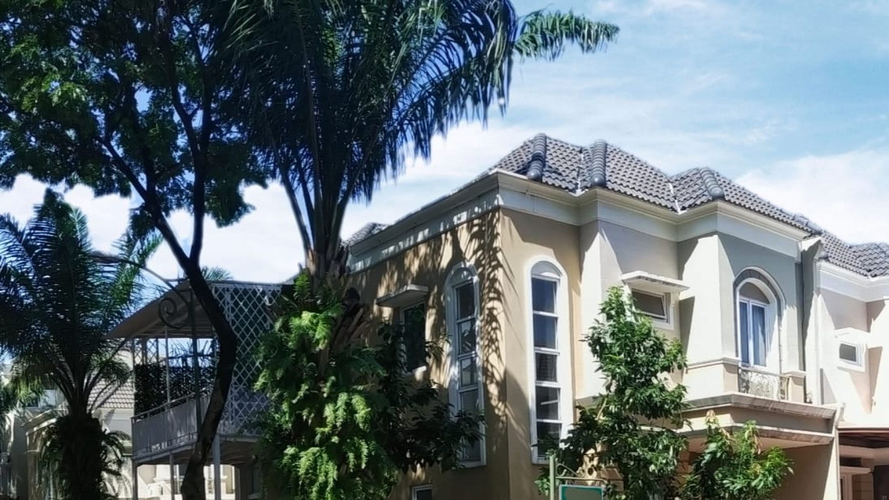 Rumah bagus, nyaman dalam cluster keamanan 24 jam di Serpong