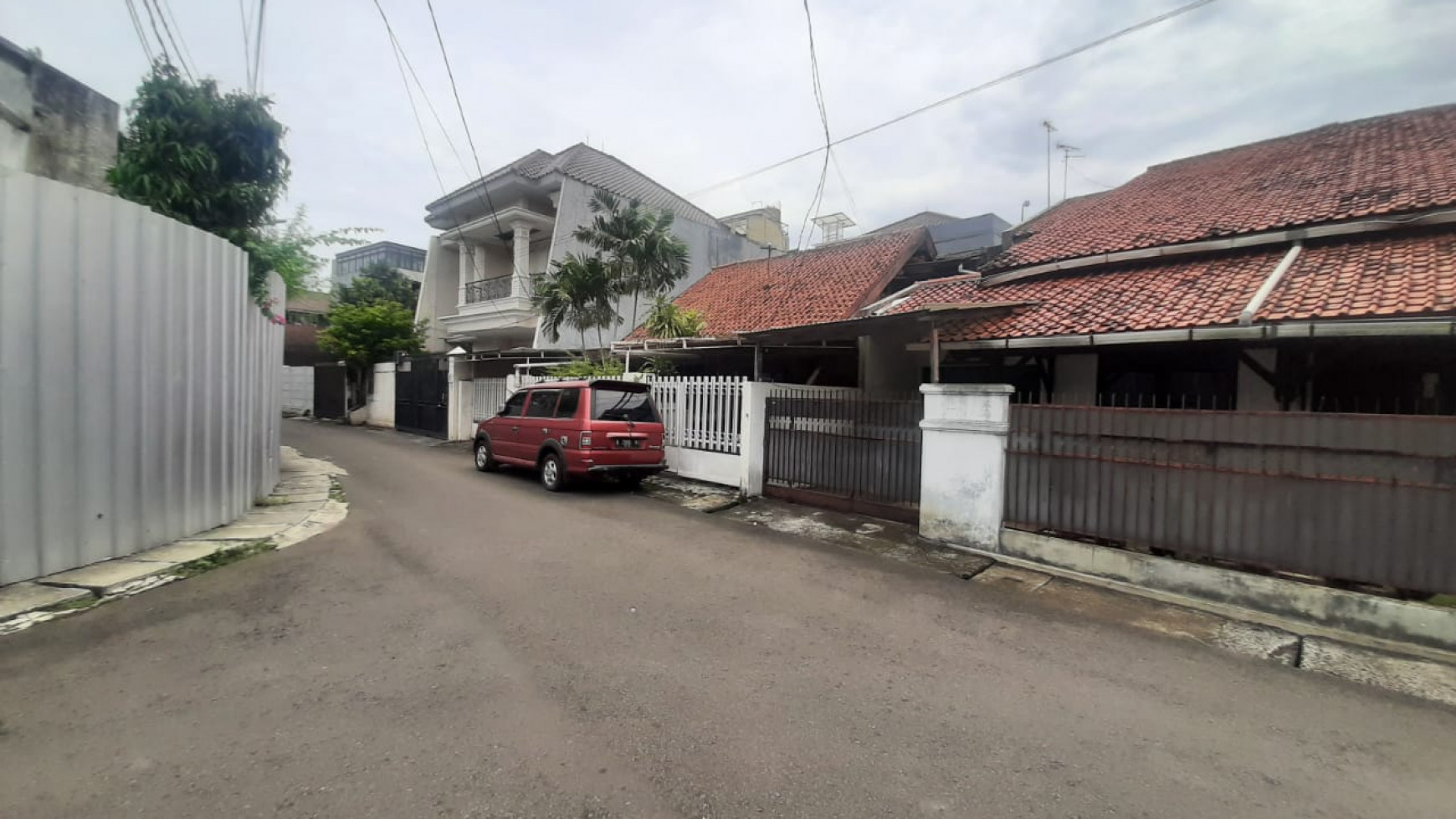 RUMAH DIJUAL JALAN CIPAYUNG KEBAYORAN BARU JAKARTA SELATAN