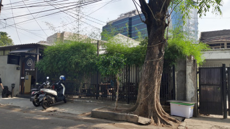 Rumah siap huni di - Jakarta Selatan