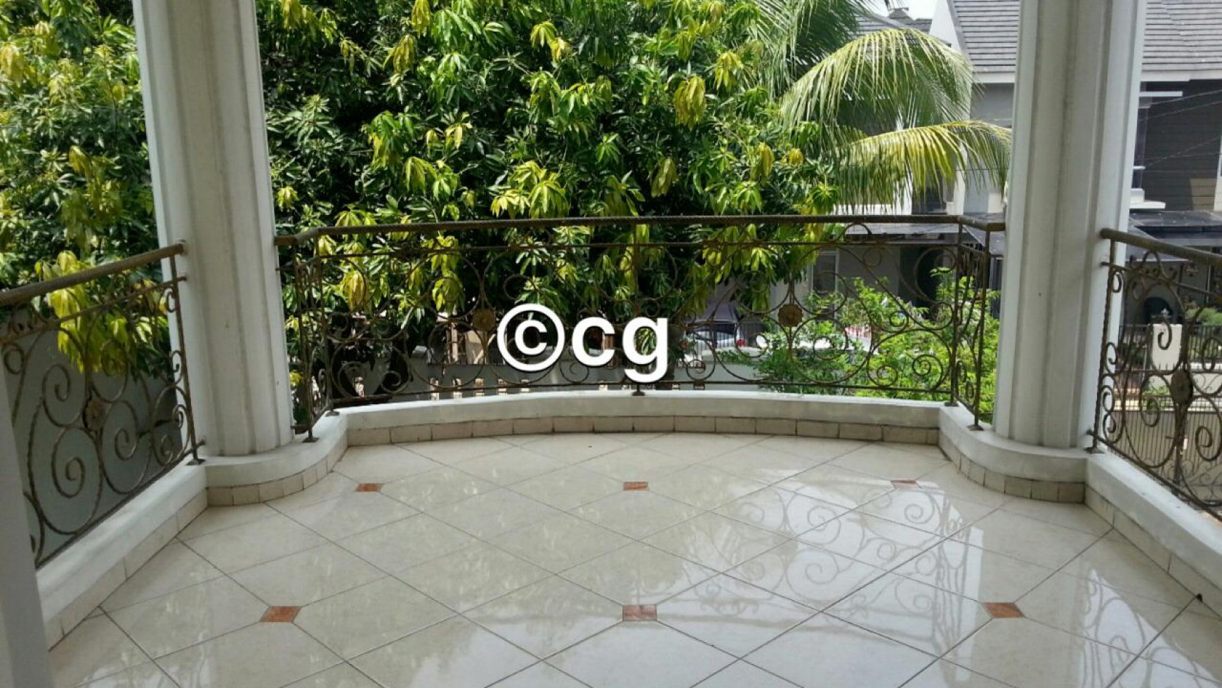 Rumah Bagus Di Griya Torina, Jl Nusa Jaya, Pondok Ranji Tangerang Selatan