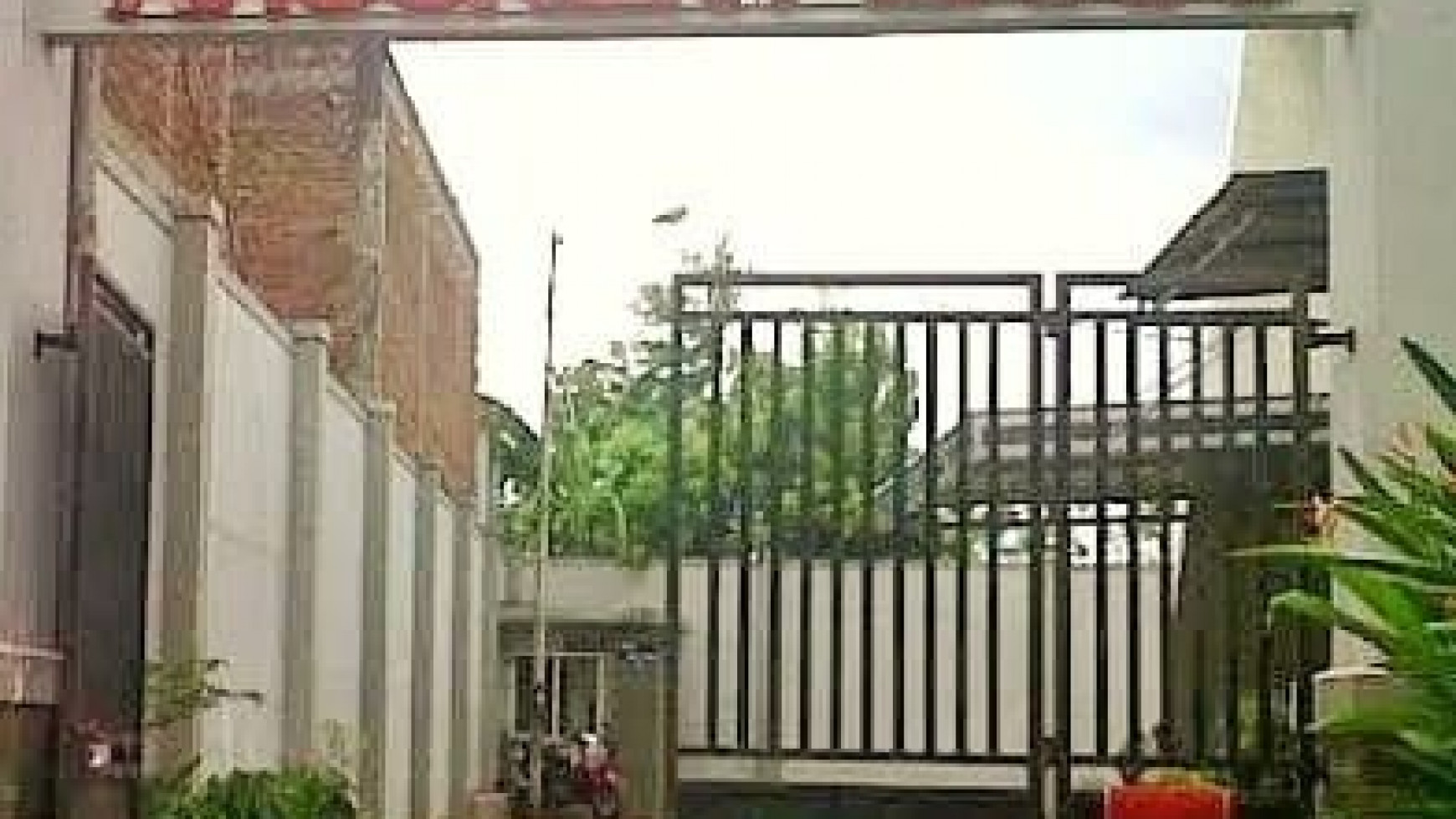 Rumah Bagus DI Perum Anggrek Permai Tangerang Banten