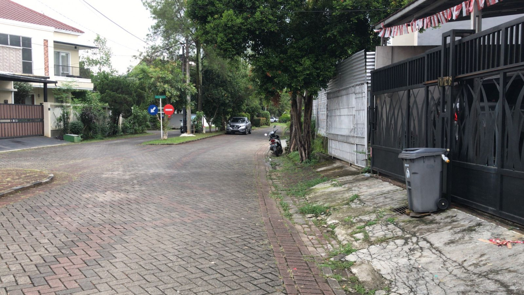 Rumah Bagus Di Villa Melati Mas, BSD Tangerang Selatan