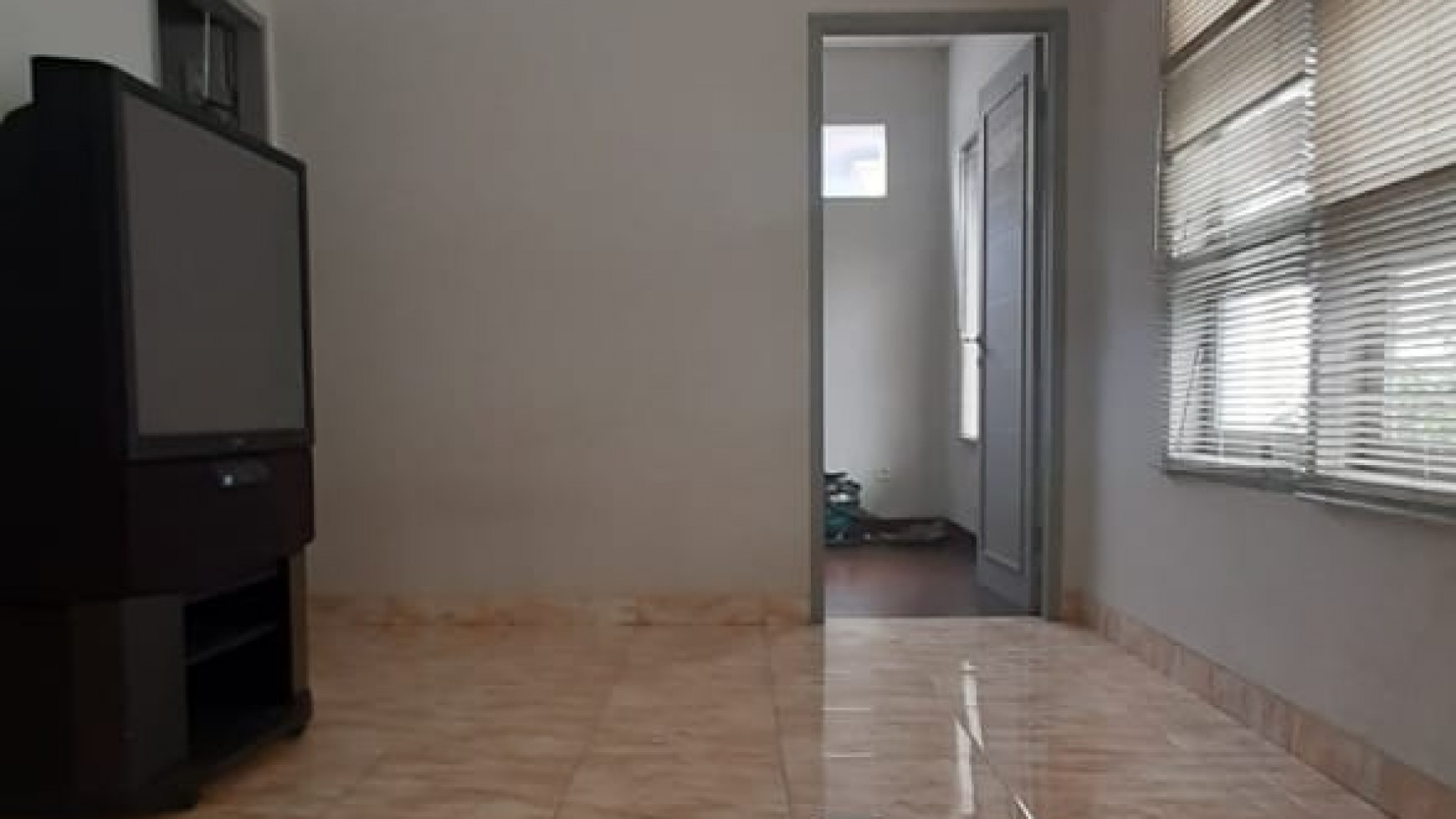 Dijual 4 unit rumah di menteng jakarta pusat