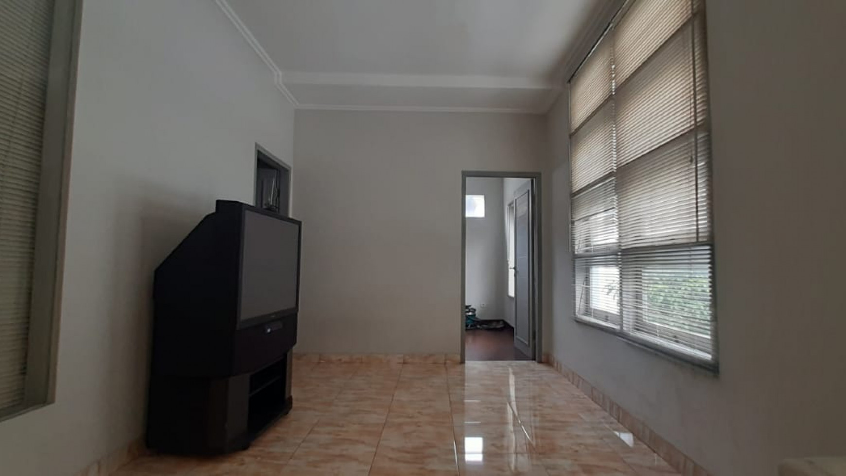 Dijual 4 unit rumah di menteng jakarta pusat