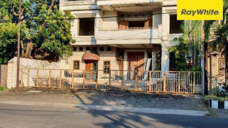 Disewakan Rumah Pusat Kota di Jalan Musi, Darmo, Surabaya