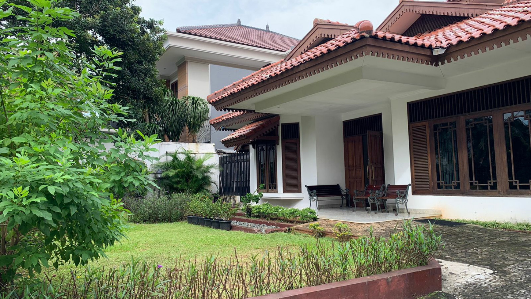 Dijual Rumah dalam komplek lokasi strategis