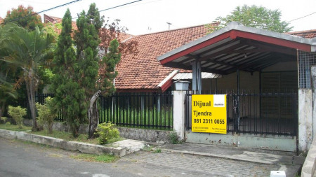 Rumah di Jemur Andayani, Rumah Lama, row jalan lebar