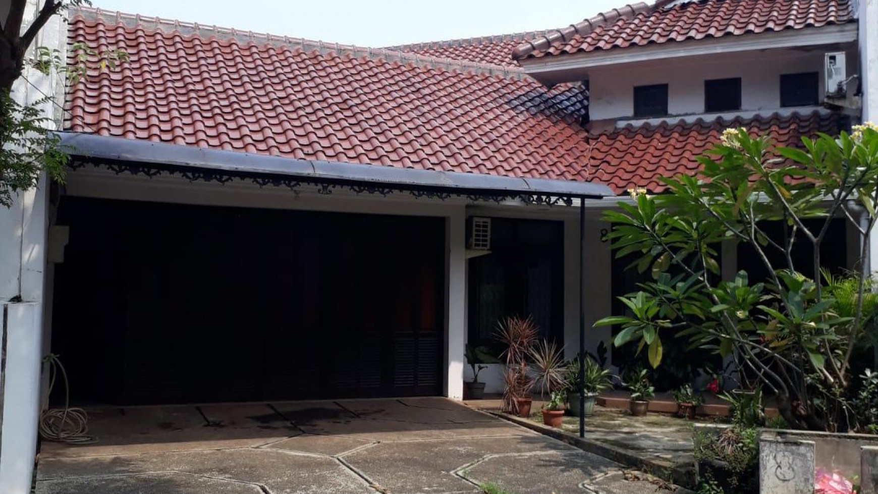 Rumah dengan Bangunan Kokoh dan Lokasi Strategis @Jati Padang, Pasar Minggu