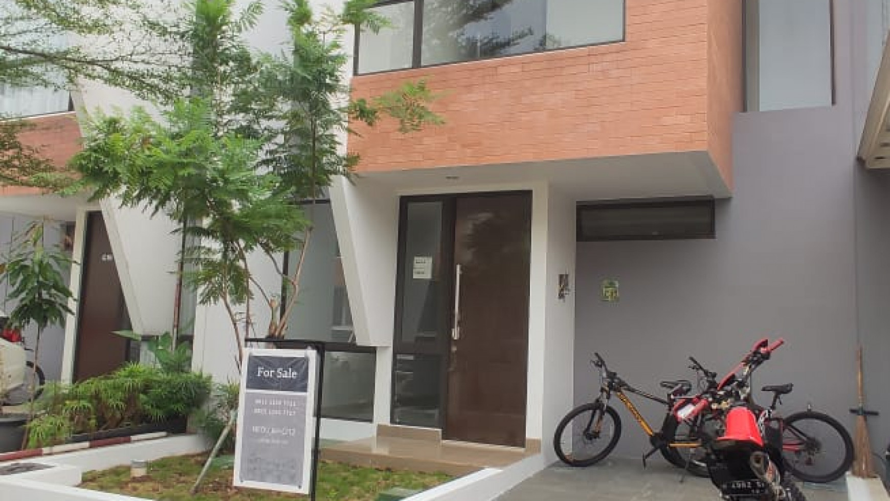 Rumah Brand New,Cantik  di Bintaro Jaya 9.