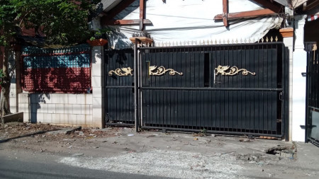 Dijual Rumah di Jalan Pucang Sewu Surabaya