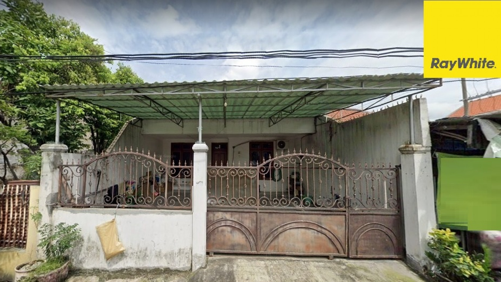 Dijual Rumah di Jalan Pucang Sawit Surabaya