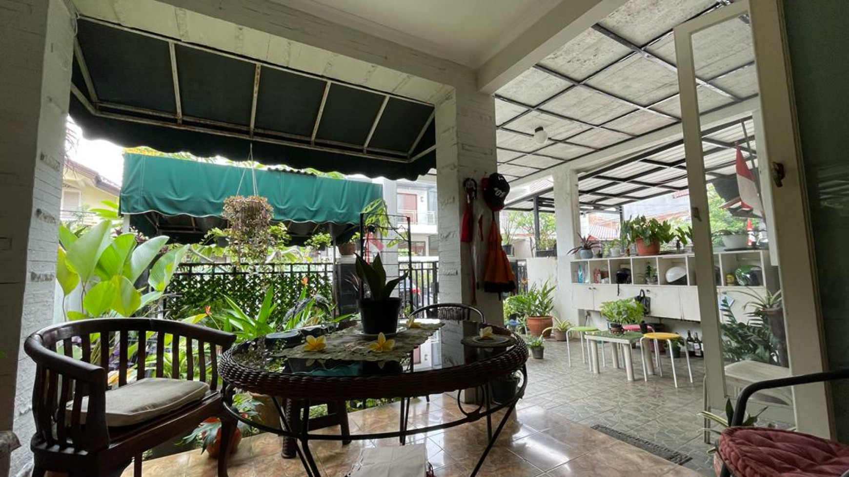 Rumah Cantik Lokasi Menarik di Lebak Bulus, Jakarta Selatan