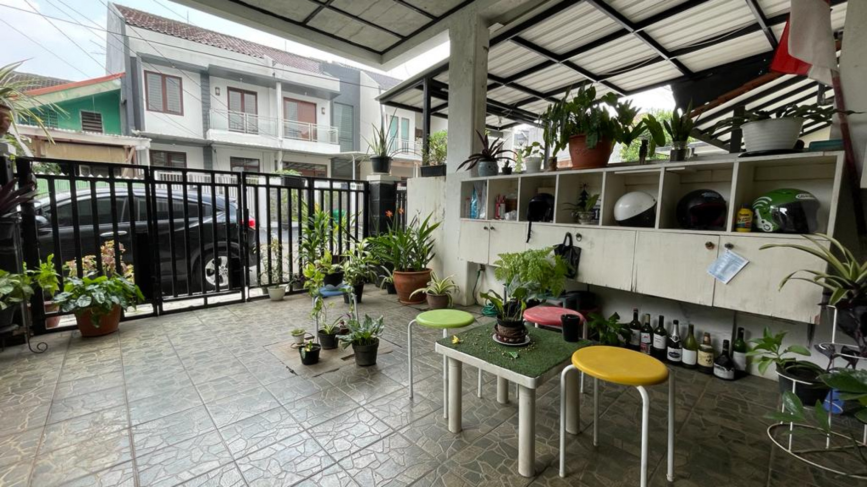 Rumah Cantik Lokasi Menarik di Lebak Bulus, Jakarta Selatan