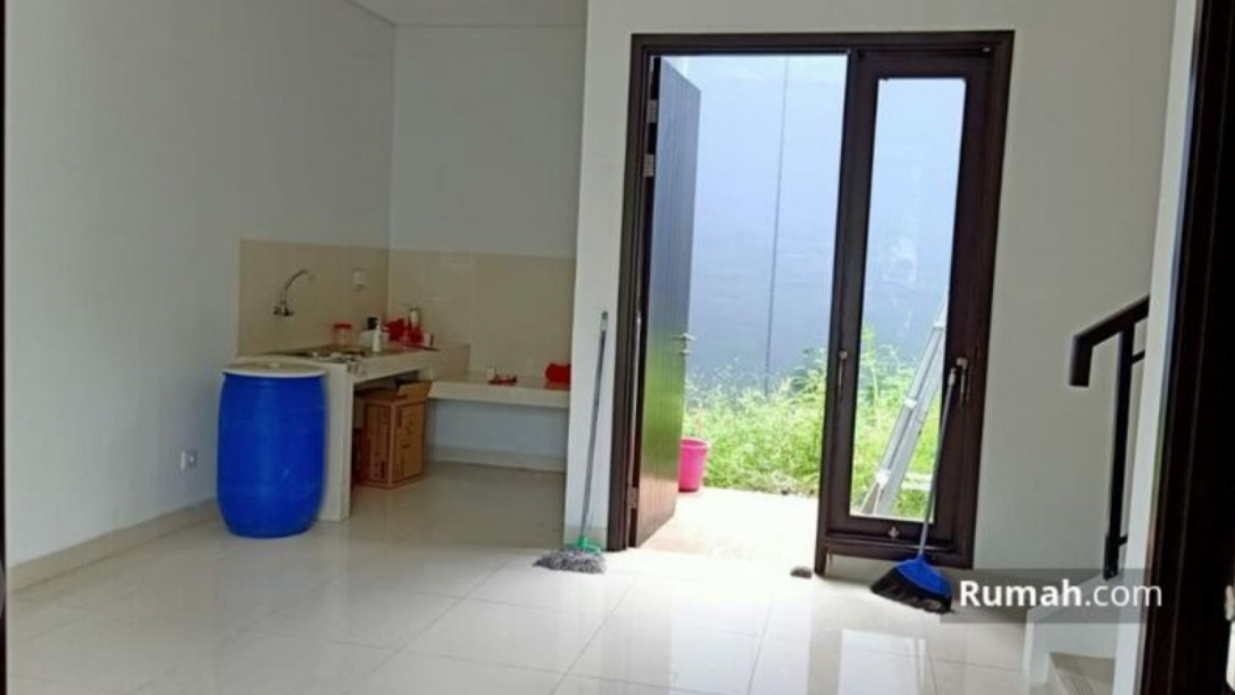 Hot Properti. Rumah Mewah The Eminent Precia, Bsd
