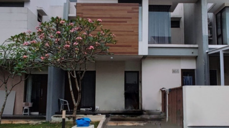 RUMAH BERGAYA MINIMALIS DI BSD CITY - EMINENT PRESTIGIA